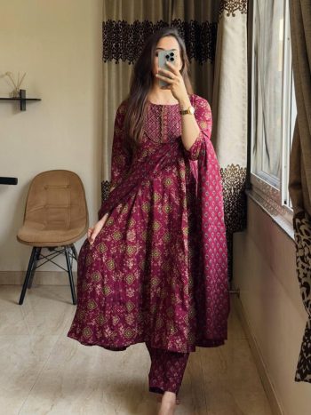 FABULOUS COTTON SEQUENCE KATHA  WORK TOP BOTTOM WITH DUPATTA PINK