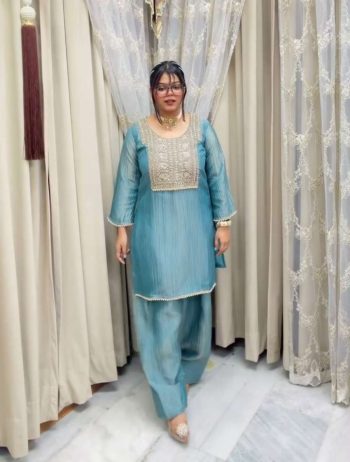 MODERN HEAVY CRUNCHY SILK EMBROIDERY THREAD WORK TOP PATIYALA  WITH DUPATTA SKY