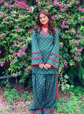 MODERN PURE NATURAL CREPE DIGITAL PRINT TOP PATIYALA WITH DUPATTA GREEN