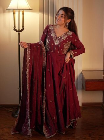 TRENDING VICHITRA BEADS SEQUENCE EMBROIDERY WORK GOWN BOTTOM WITH DUPATTA MAROON