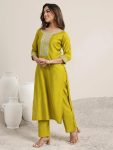 DESIGNER-COTTON-SILK-SEQUENCE-AND-THREAD-WORK-TOP-BOTTOM-WITH-DUPATTA-FESTIVE-WEAR-WHOLESALE-PRICE-ETHNIC-GARMENT-2.jpg