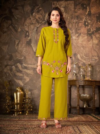 FABULOUS HEAVY RAYON MULTI EMBROIDERY THREAD WITH HAND WORK CO-ORD SET  LEMON