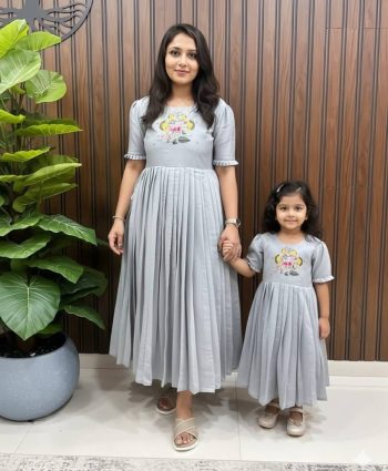 LATEST PURE ROMAN COTTON  SILK HEAVY HANDWORK WITH MULTI EMBROIDERY WORK MOTHER DAUTHER COMBO SET GREY