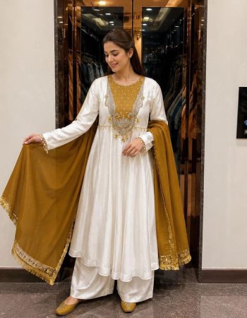 MODERN ROMAN GLASS SEQUENCE  AND ZARI WORK WITH FANCY LATKAN & HANDWORK LACE WORK GOWN BOTTOM WITH DUPATTA WHITE AND MUSTARD