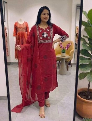 NEW ARRIVAL COTTON BLOCK PRINT AND REAL MIRROR HAND WORK TOP BOTTOM WITH DUPATTA RANI
